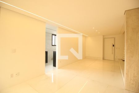 Apartamento à venda com 220m², 3 quartos e 2 vagasSala