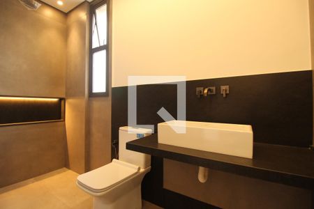 Apartamento à venda com 220m², 3 quartos e 2 vagasBanheiro2