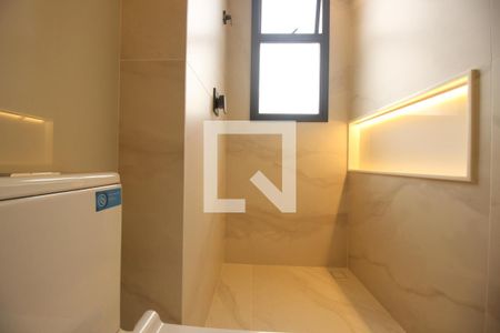 Apartamento à venda com 220m², 3 quartos e 2 vagasBanheiro 1