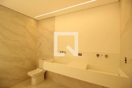 Apartamento à venda com 220m², 3 quartos e 2 vagasBanheiro 3