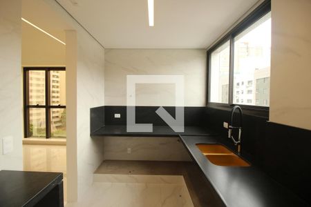 Apartamento à venda com 220m², 3 quartos e 2 vagasCozinha