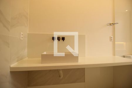 Apartamento à venda com 220m², 3 quartos e 2 vagasBanheiro 1