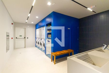 Studio para alugar com 27m², 1 quarto e sem vaga Studio para alugar com 27m², 1 quarto e sem vagaLavanderia