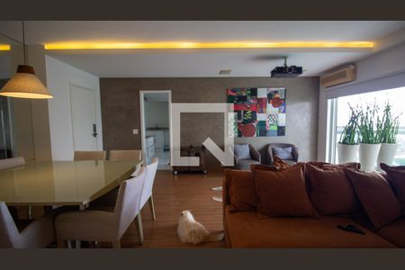 Sala de apartamento para alugar com 3 quartos, 110m² em Barra da Tijuca, Rio de Janeiro