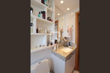 Apartamento à venda com 160m², 4 quartos e 3 vagasBanheiro da Suite 1