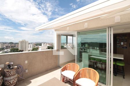 Apartamento à venda com 160m², 4 quartos e 3 vagasCobertura