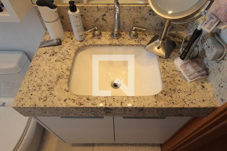 Apartamento à venda com 160m², 4 quartos e 3 vagasBanheiro da Suite 1