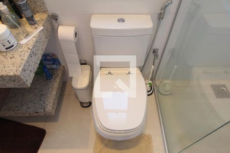 Apartamento à venda com 160m², 4 quartos e 3 vagasBanheiro da Suite 2