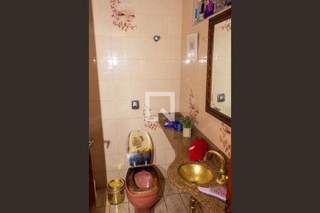 Casa à venda com 250m², 4 quartos e 2 vagasLavabo 1