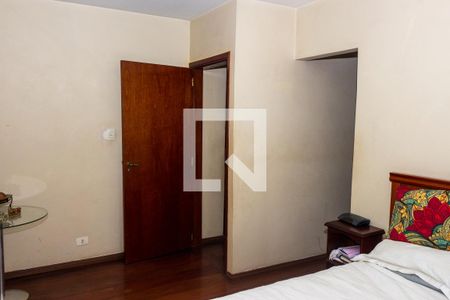 Casa à venda com 250m², 4 quartos e 2 vagasSuíte 2