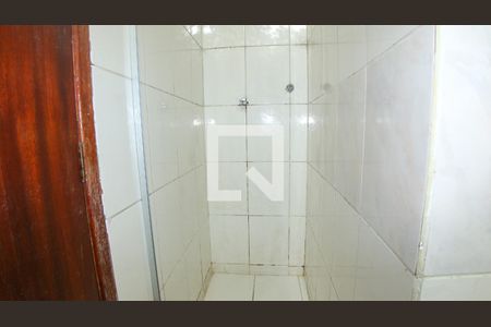Casa à venda com 67m², 3 quartos e 1 vaga Casa à venda com 67m², 3 quartos e 1 vagaBanheiro
