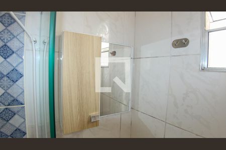 Casa à venda com 67m², 3 quartos e 1 vaga Casa à venda com 67m², 3 quartos e 1 vagaBanheiro