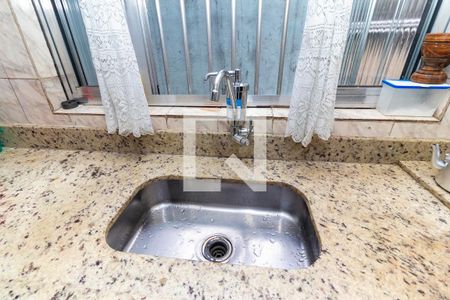 Casa à venda com 200m², 7 quartos e sem vaga Casa à venda com 200m², 7 quartos e sem vagaCasa 1 - Cozinha