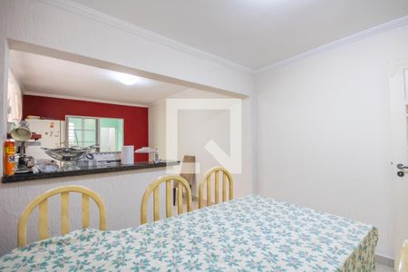 Casa à venda com 200m², 2 quartos e 2 vagas Casa à venda com 200m², 2 quartos e 2 vagasCopa e Cozinha