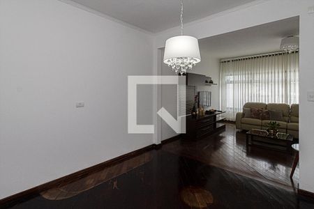 Casa à venda com 220m², 3 quartos e 2 vagasCopa