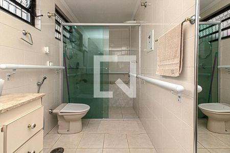 Casa à venda com 220m², 3 quartos e 2 vagasbanheiro na suíte_2