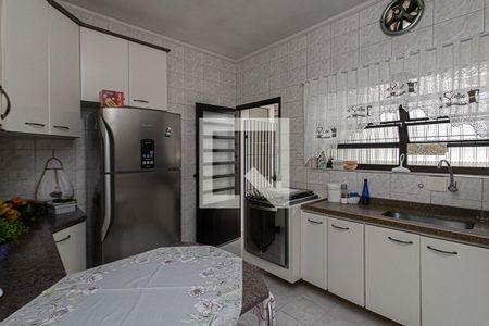 Casa à venda com 220m², 3 quartos e 2 vagascozinha_1