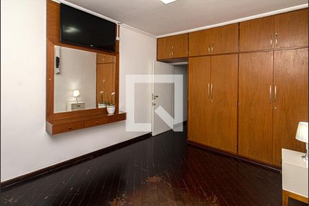 Casa à venda com 220m², 3 quartos e 2 vagassuíte_4