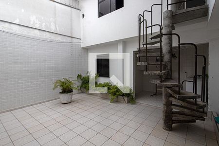 Casa à venda com 220m², 3 quartos e 2 vagasquintal e acesso aos escritórios_2