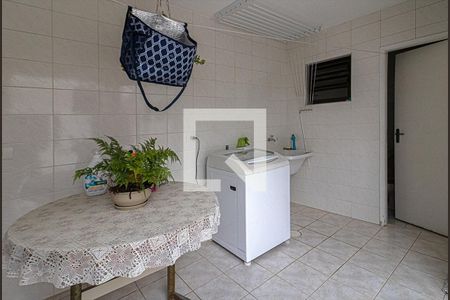 Casa à venda com 220m², 3 quartos e 2 vagasárea de serviço_1