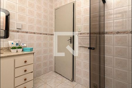 Casa à venda com 220m², 3 quartos e 2 vagasbanheiro social_5