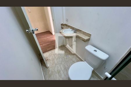 Apartamento para alugar com 118m², 3 quartos e sem vagaBanheiro
