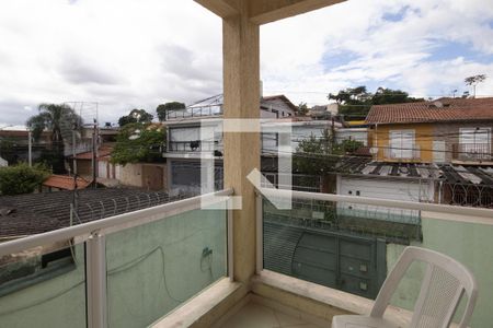 Casa à venda com 160m², 3 quartos e 1 vaga Casa à venda com 160m², 3 quartos e 1 vagaVaranda