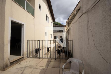 Casa à venda com 160m², 3 quartos e 1 vaga Casa à venda com 160m², 3 quartos e 1 vagaQuintal