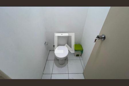 Apartamento para alugar com 103m², 3 quartos e sem vagaLavabo