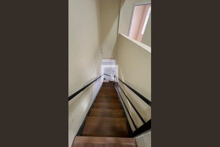 Apartamento para alugar com 103m², 3 quartos e sem vagaEscada