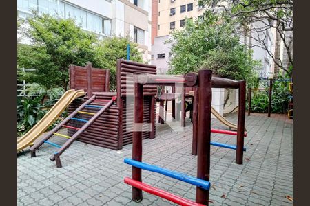 Apartamento à venda com 188m², 3 quartos e 3 vagasFoto 01