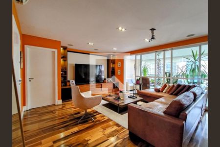 Foto 01 de apartamento à venda com 3 quartos, 188m² em Itaim Bibi, São Paulo