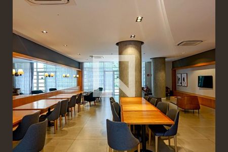 Apartamento à venda com 188m², 3 quartos e 3 vagasFoto 01