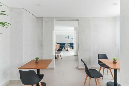 Apartamento para alugar com 34m², 2 quartos e sem vagaÁrea comum - Salão de festas