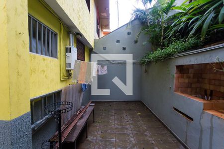 Casa à venda com 156m², 3 quartos e 2 vagasQuintal
