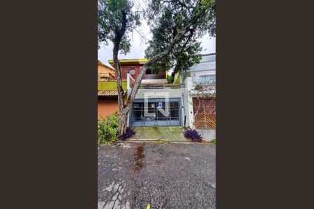 Casa à venda com 156m², 3 quartos e 2 vagasFachada