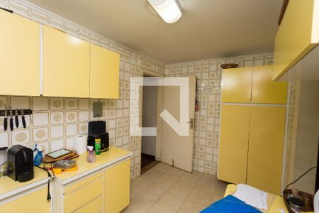 Casa à venda com 156m², 3 quartos e 2 vagasCozinha