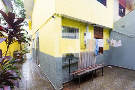 Casa à venda com 156m², 3 quartos e 2 vagasQuintal
