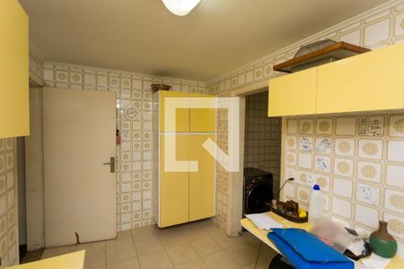 Casa à venda com 156m², 3 quartos e 2 vagasCozinha