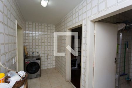 Casa à venda com 156m², 3 quartos e 2 vagasÁrea de Serviço