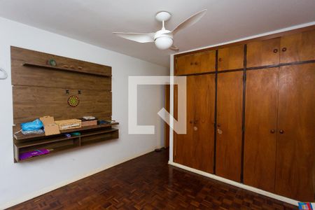 Casa à venda com 156m², 3 quartos e 2 vagassuíte