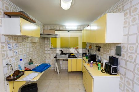 Casa à venda com 156m², 3 quartos e 2 vagasCozinha