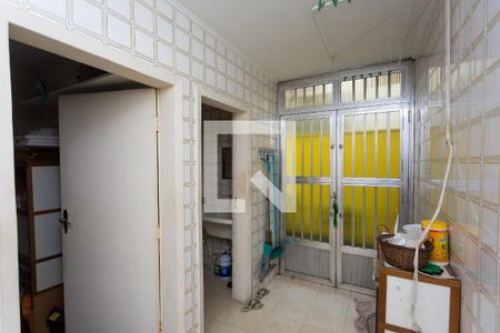 Casa à venda com 156m², 3 quartos e 2 vagasÁrea de Serviço
