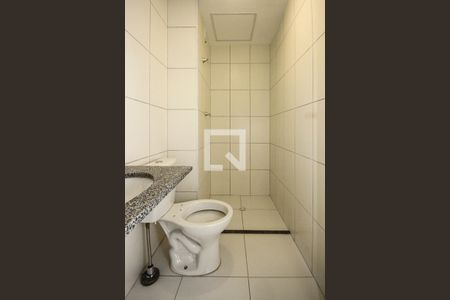 Apartamento para alugar com 38m², 2 quartos e 1 vaga Apartamento para alugar com 38m², 2 quartos e 1 vagaBanheiro