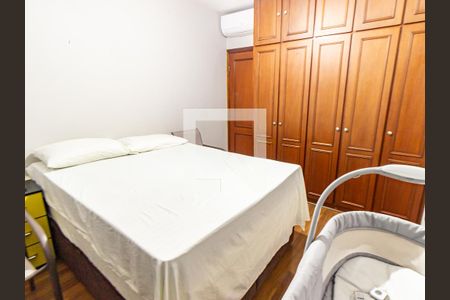 Apartamento à venda com 167m², 3 quartos e 2 vagasQuarto 2