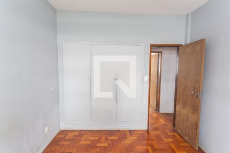 Armário do Quarto 1 de apartamento para alugar com 3 quartos, 94m² em Gutierrez, Belo Horizonte