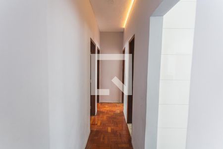 Corredor de apartamento para alugar com 3 quartos, 94m² em Gutierrez, Belo Horizonte