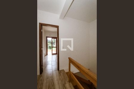 Corredor de casa para alugar com 2 quartos, 114m² em Hípica, Porto Alegre