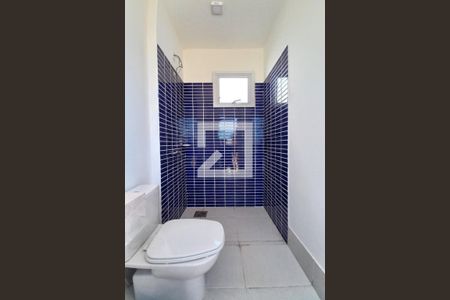 Apartamento para alugar com 220m², 3 quartos e 4 vagasBanheiro da Área Comum 