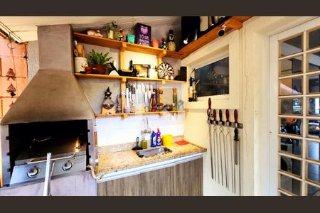 Casa de condomínio à venda com 100m², 2 quartos e 2 vagas Casa de condomínio à venda com 100m², 2 quartos e 2 vagasVaranda gourmet